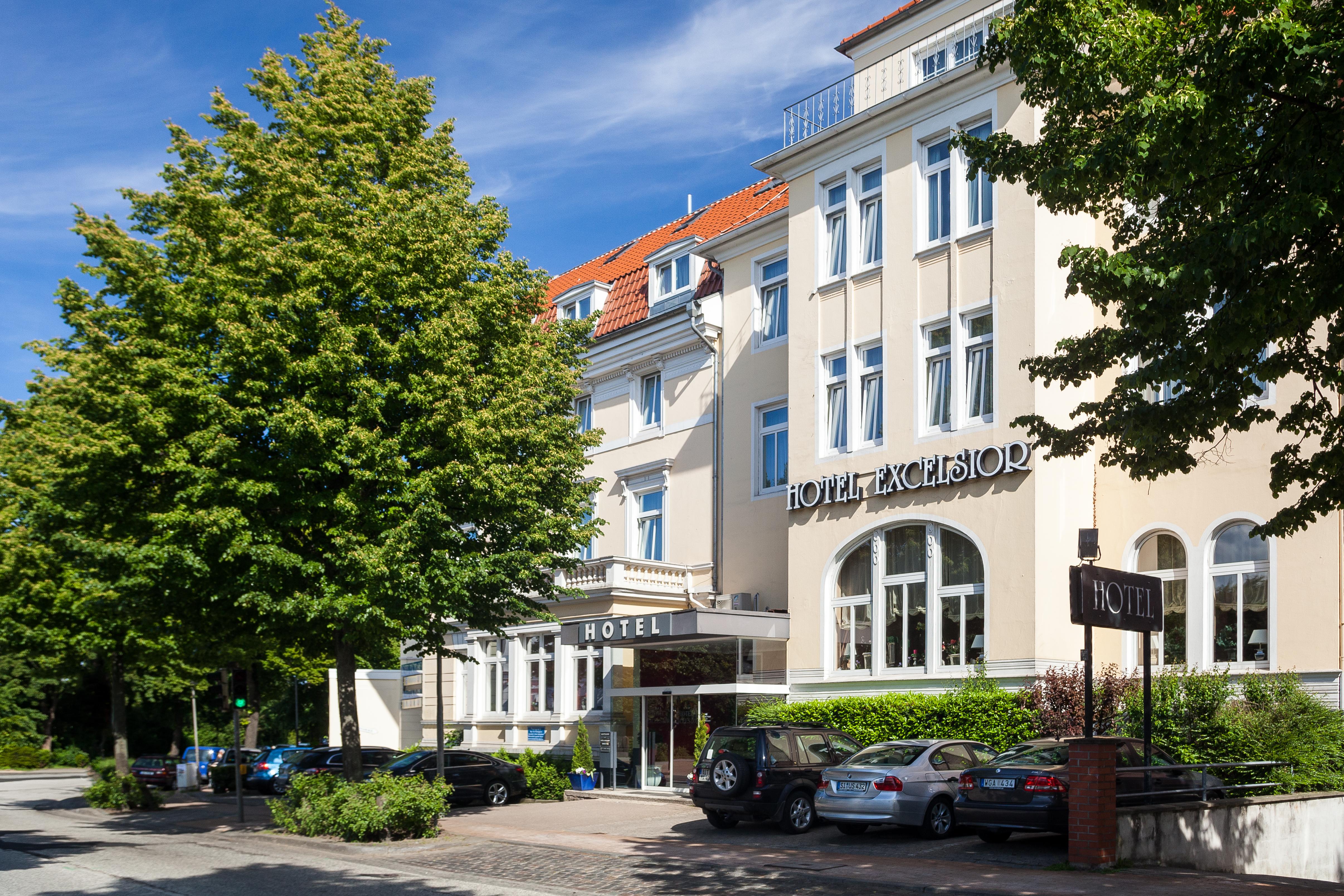 Mercure Center Hotel 3*