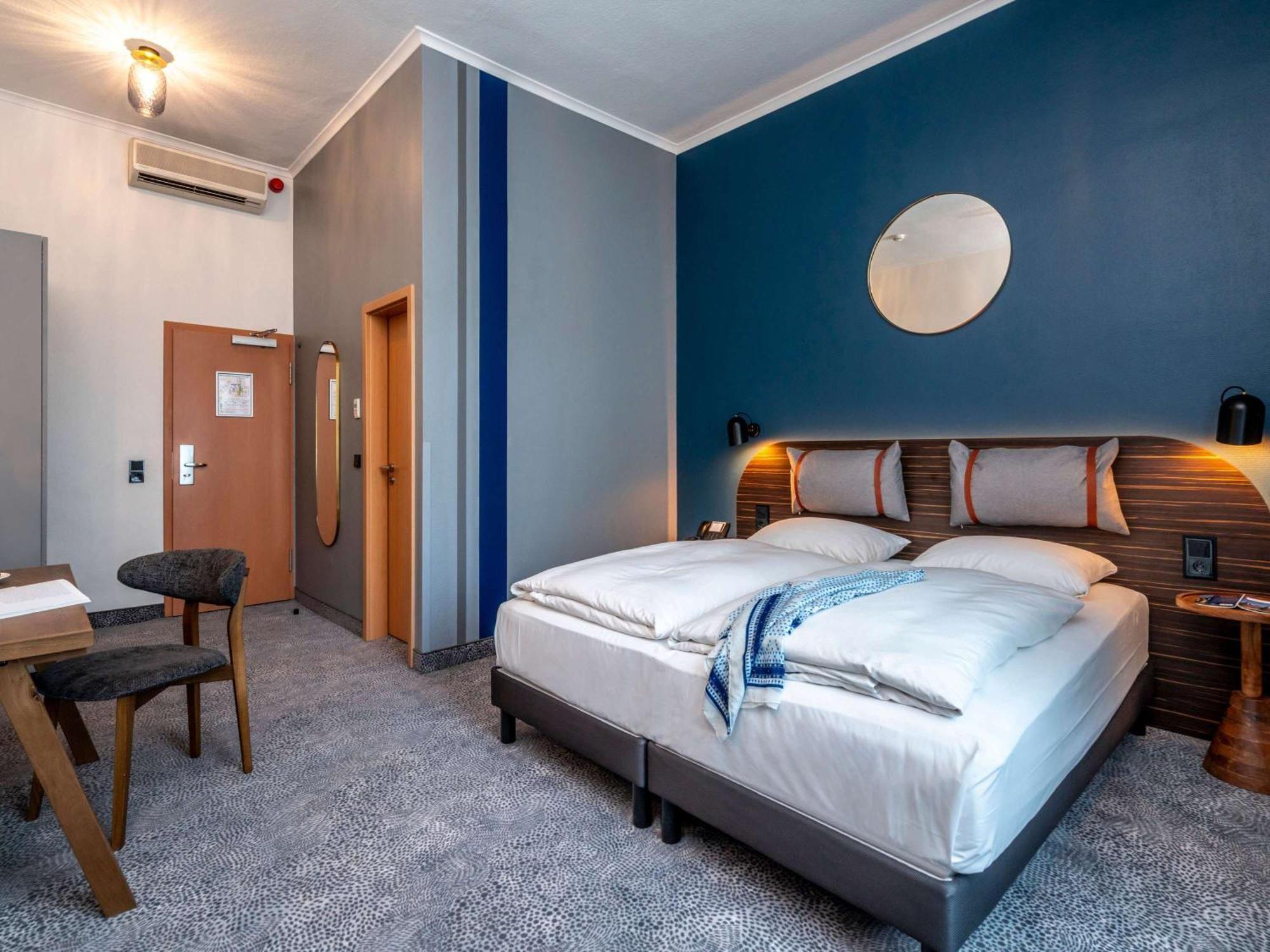 Mercure Center Hotel