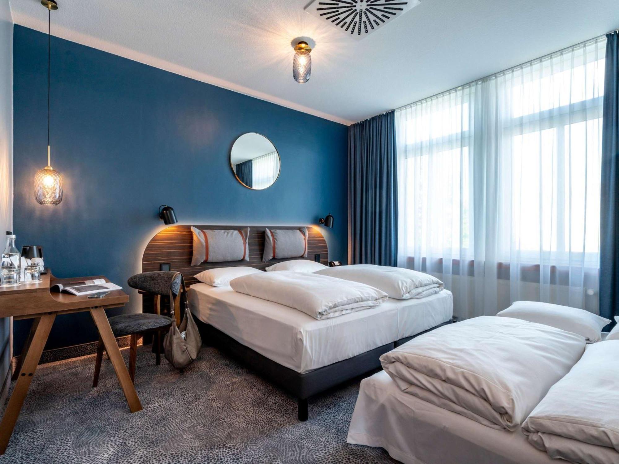 Mercure Center 3*