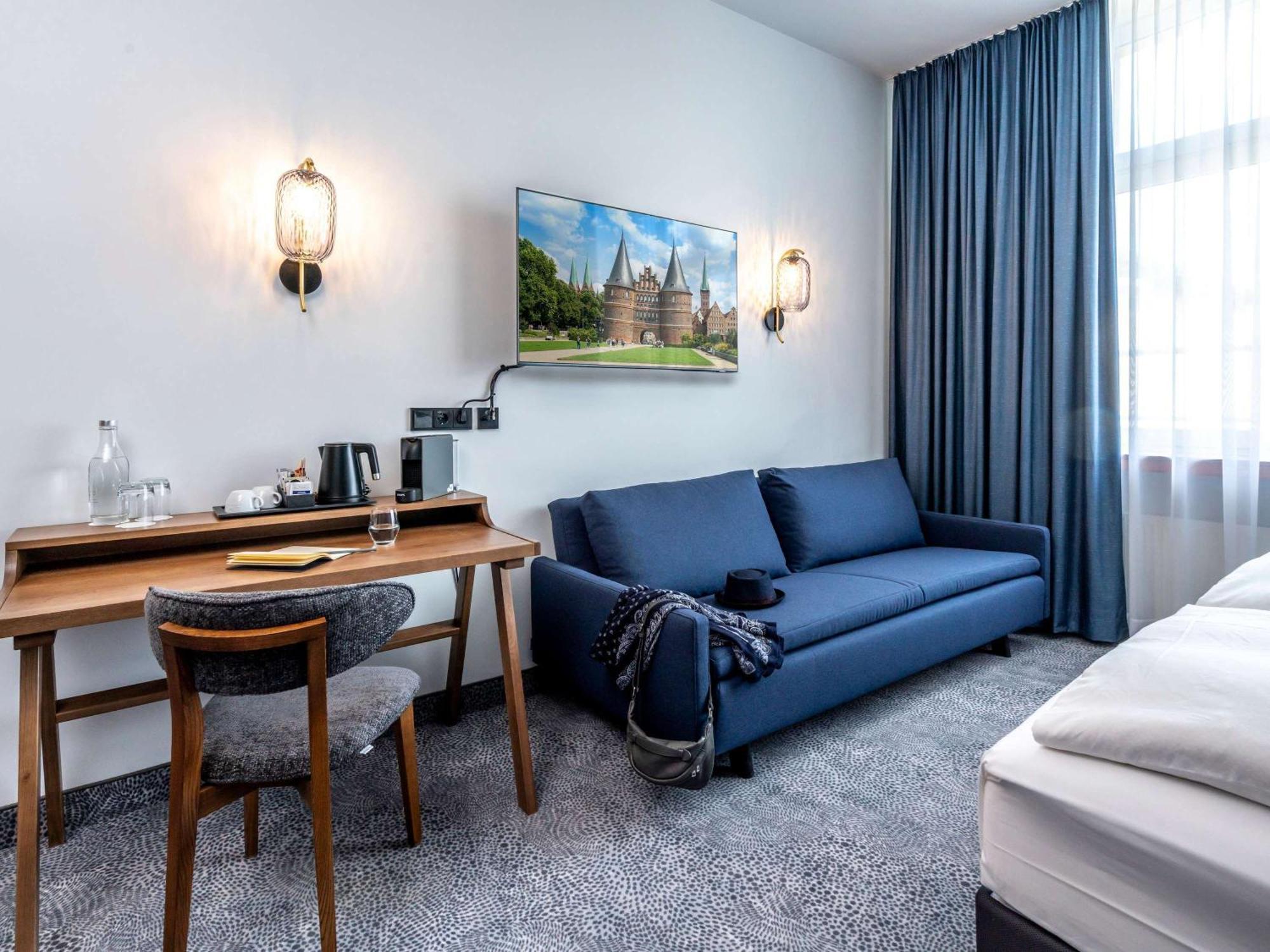Mercure Center